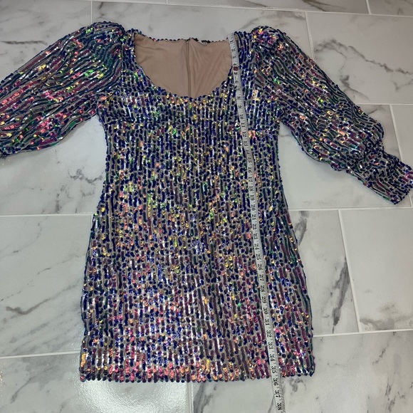 Venus short sequins dress - Picture 11 of 14